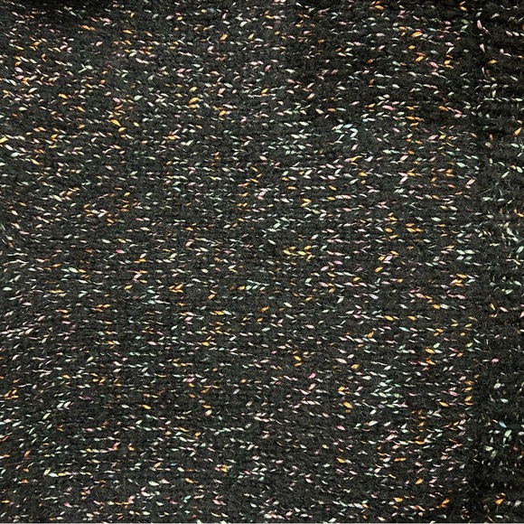 Chic Vintage Black Knit Sweater with Angora Mix - Picture 5 of 9